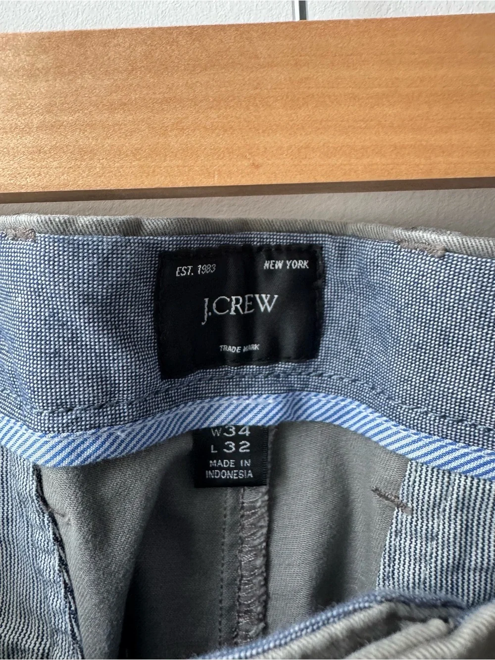 J. Crew Men's Light Gray Chino Pants